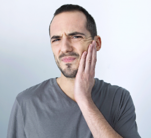 man in jaw pain